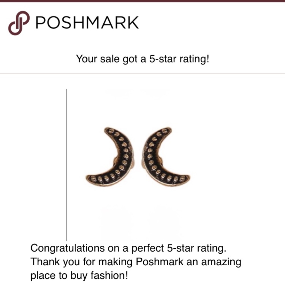 💥LAST ONE💥 Gold Crescent Moon Earrings - Picture 2 of 7